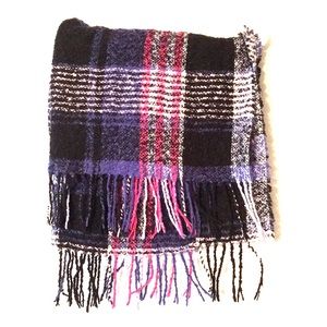 Juicy Couture scarf